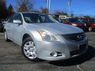Used 2010 Nissan Altima 2.5 S image 1