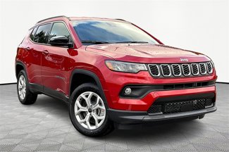 New 2025 Jeep Compass Latitude image 1