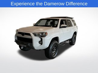 Used 2016 Toyota 4Runner SR5 image 1