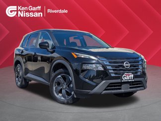 Used 2024 Nissan Rogue SV image 1