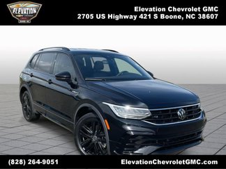 Used 2022 Volkswagen Tiguan SE R-Line image 1