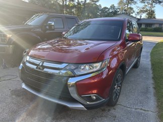 Used 2016 Mitsubishi Outlander SE image 1
