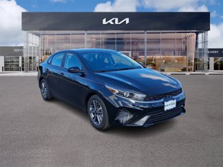 Certified 2022 Kia Forte LXS image 1