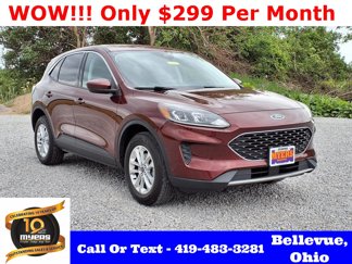 Used 2021 Ford Escape SE image 1