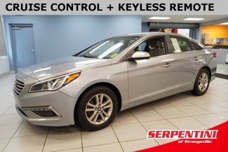Used 2015 Hyundai Sonata SE image 1
