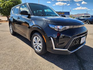 Used 2023 Kia Soul LX image 1