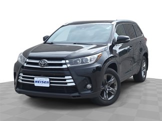 Used 2017 Toyota Highlander Limited Platinum image 1