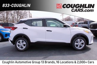 New 2025 Nissan Kicks Play S image 1