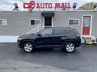Used 2017 Jeep Compass Latitude w/ Popular Equipment Group image 1