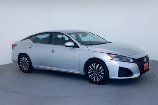 Used 2023 Nissan Altima 2.5 SV image 1