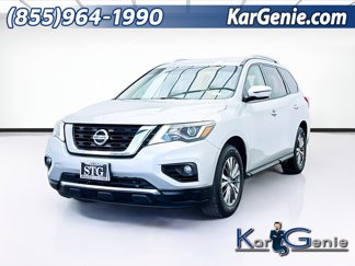 Used 2019 Nissan Pathfinder SV image 1