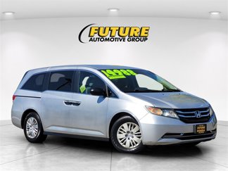 Used 2015 Honda Odyssey LX image 1