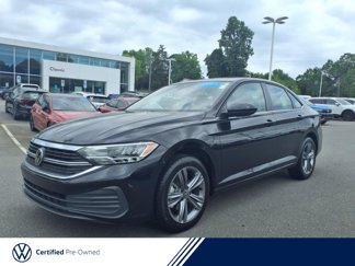 Certified 2023 Volkswagen Jetta SE w/ Panoramic Sunroof Package image 1