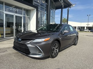 Used 2022 Toyota Camry XLE image 1