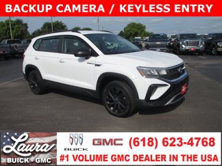 Used 2022 Volkswagen Taos S image 1
