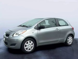 Used 2010 Toyota Yaris 2-Door Hatchback image 1
