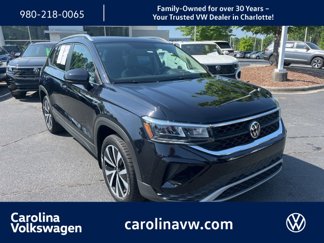 Certified 2022 Volkswagen Taos SE w/ Panoramic Sunroof Package image 1