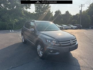 Used 2012 Volkswagen Tiguan SE image 1