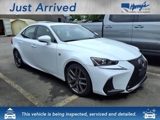 Used 2017 Lexus IS 200t F Sport image 1