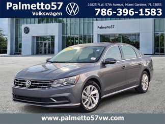 Used 2018 Volkswagen Passat 2.0T SE image 1
