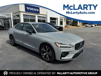 Certified 2025 Volvo S60 B5 Core image 1