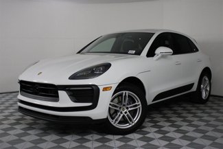 Certified 2025 Porsche Macan image 1