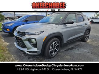 Used 2023 Chevrolet TrailBlazer RS w/ Sun and Liftgate Package image 1