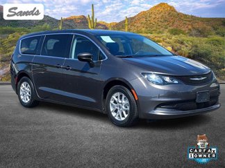 Used 2022 Chrysler Voyager LX image 1