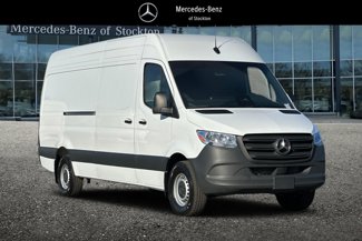 New 2025 Mercedes-Benz Sprinter 2500 image 1