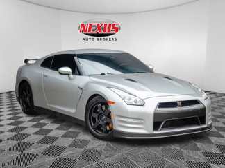 Used 2015 Nissan GT-R Black Edition image 1