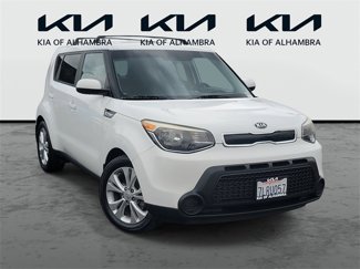 Used 2015 Kia Soul + image 1