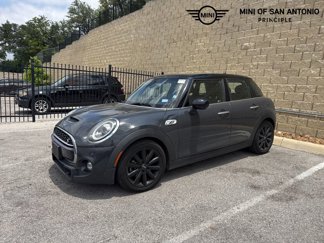 Used 2019 MINI Cooper S w/ Signature Upholstery Package image 1