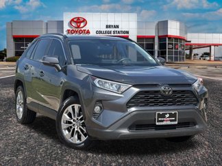 Used 2020 Toyota RAV4 XLE Premium image 1