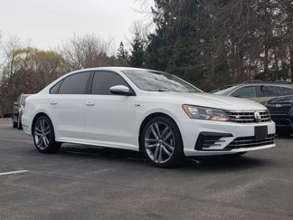 Used 2018 Volkswagen Passat 2.0T R-Line image 1