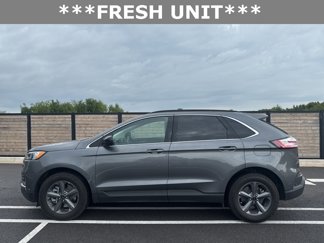 Used 2022 Ford Edge SEL w/ Sport Appearance Package image 1