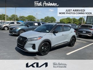 Used 2021 Nissan Kicks SR image 1