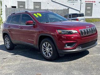Certified 2019 Jeep Cherokee Latitude Plus w/ Cold Weather Group image 1