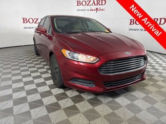 Used 2015 Ford Fusion SE image 1