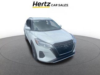 Used 2024 Nissan Kicks SV image 1