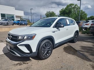Certified 2022 Volkswagen Taos S image 1
