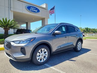 Certified 2024 Ford Escape Active w/ Tech Pack #2 image 1