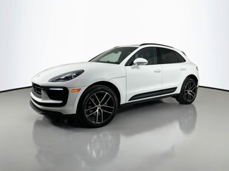 Certified 2024 Porsche Macan image 1