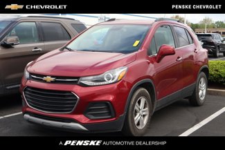 Used 2019 Chevrolet Trax LT w/ LT Convenience Package image 1