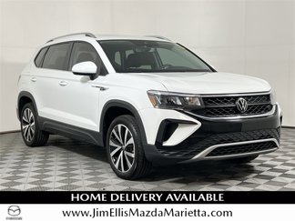 Used 2023 Volkswagen Taos SE w/ Panoramic Sunroof Package image 1