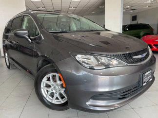 Used 2020 Chrysler Voyager Lxi image 1