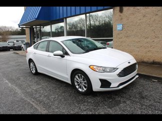 Used 2020 Ford Fusion SE image 1
