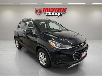 Used 2017 Chevrolet Trax LT w/ LT Convenience Package image 1