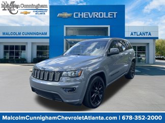 Used 2019 Jeep Grand Cherokee Altitude image 1