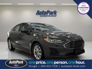 Used 2019 Ford Fusion SE image 1
