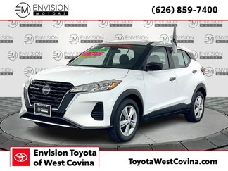 Used 2022 Nissan Kicks S image 1